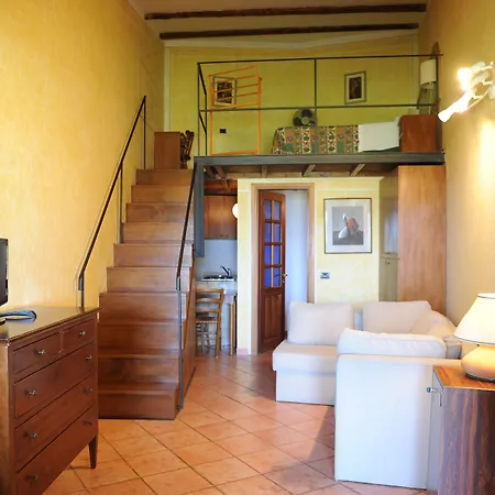 Il Poggio Dei Pettirossi 3* 贝瓦尼亚
